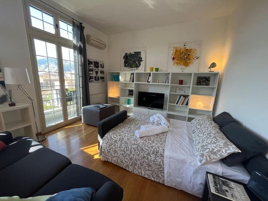 Politeama Suite In The Heart Of The City Palermo Kültér fotó