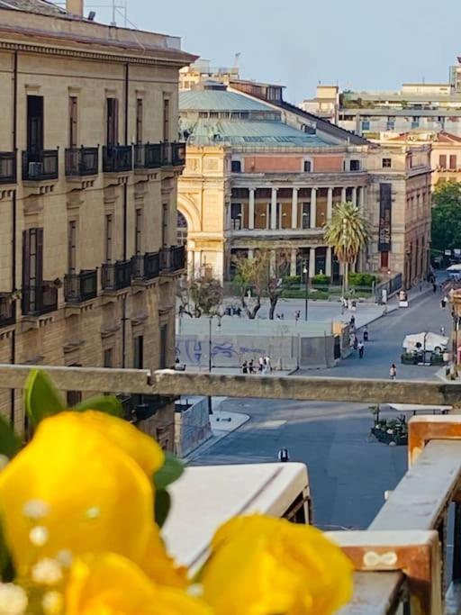 Politeama Suite In The Heart Of The City Palermo Kültér fotó